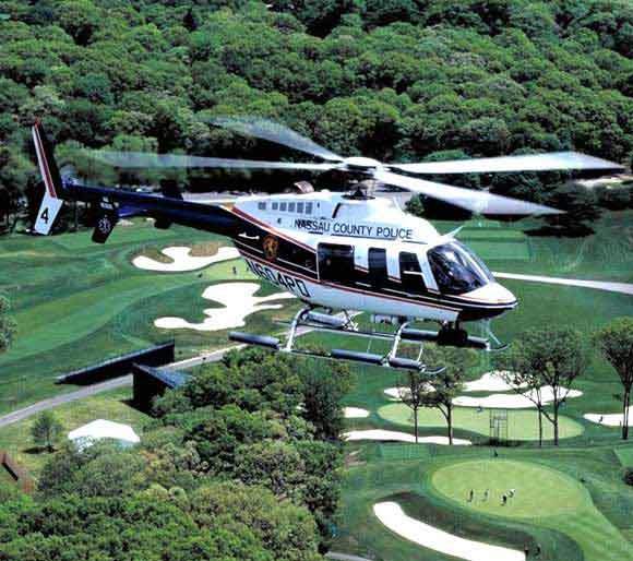 The four-bladed light helicopter has carbon fibre side body panels with close tolerance fit carbon fibre doors that feature easy opening and slam closing.